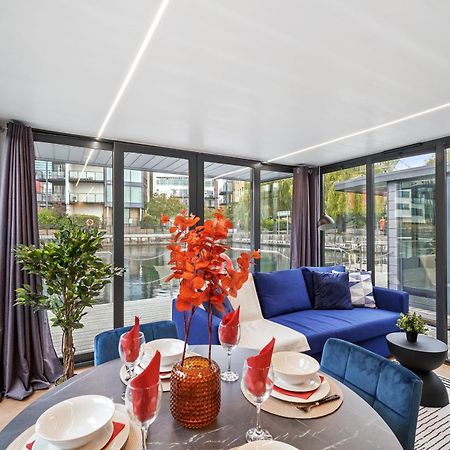 Unique Water Lodge In London - Sleeps 6 ภายนอก รูปภาพ